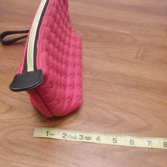 Xox Betsey makeup tote - Picture 4 of 7